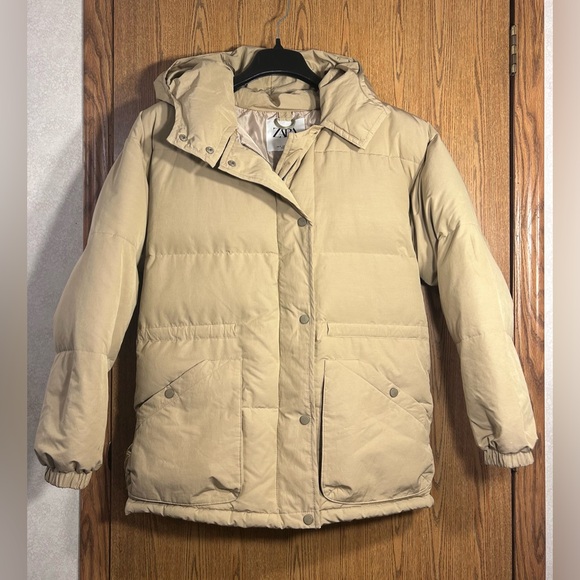 Zara Jackets & Blazers - Zara Quilted Hooded Down Puffer Coat
